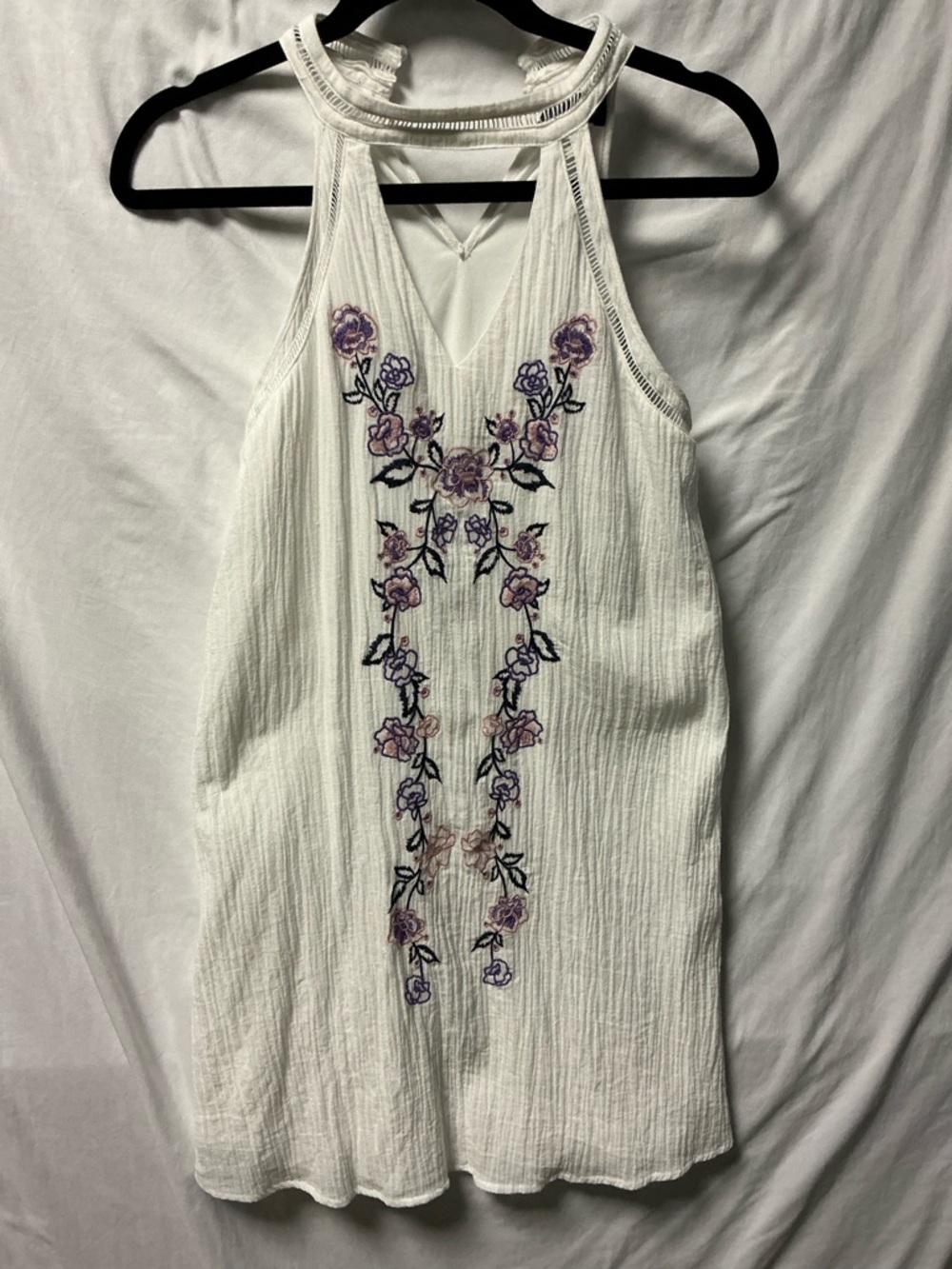 Blue Rain White Sleeveless Mini Dress with Purple Floral Embroidery